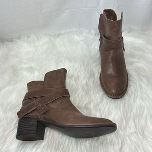 UGG Elysian Brown Distressed Leather Strappy Ankle Booties Sz 8